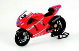 1:12 DUCATI DESMO 16 MOTO GP 2007 STONER